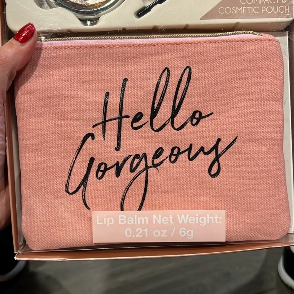 NEW Lip Care Beauty Makeup Set with Pouch!